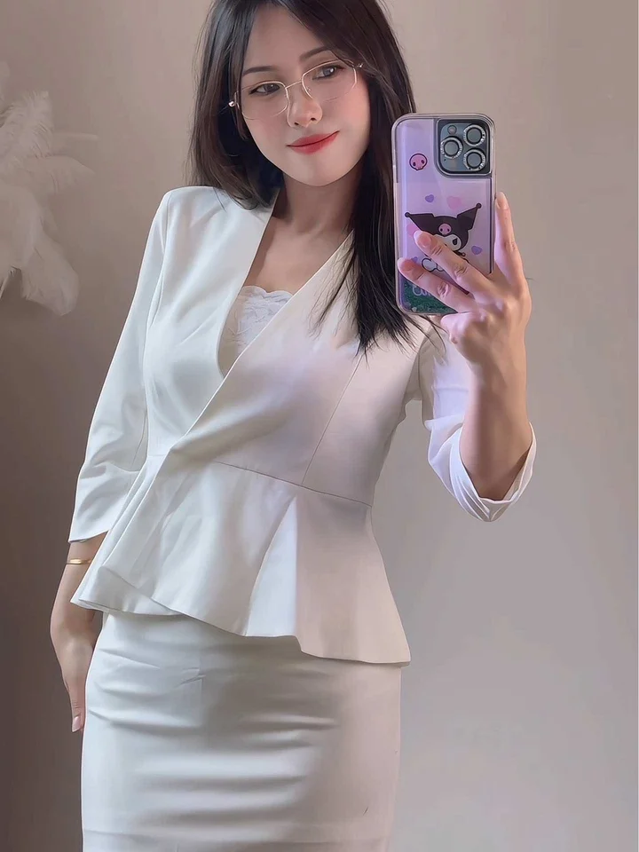 俄罗斯美女XXZ0Z0Z0